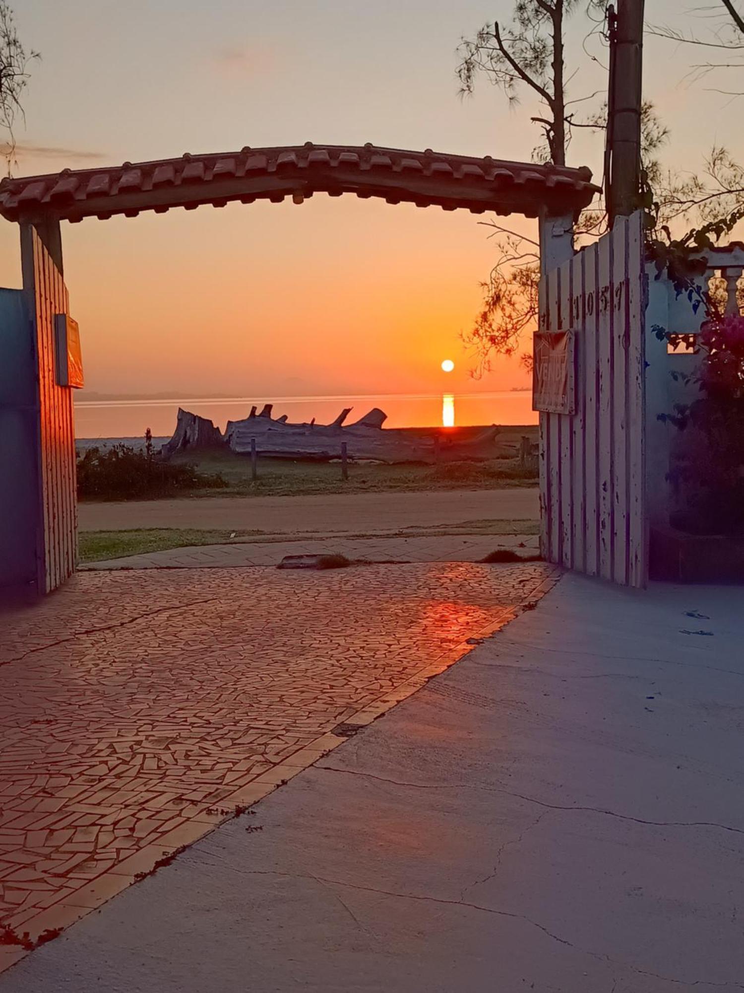 Praia Seca, 10 Pessoas, Em Frente A Lagoa Do Tome Araruama Bagian luar foto