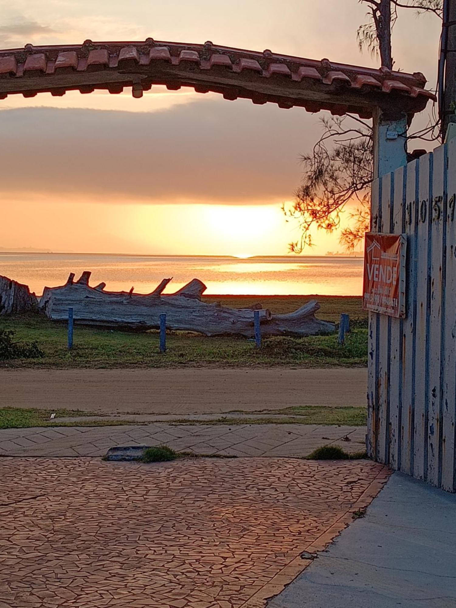 Praia Seca, 10 Pessoas, Em Frente A Lagoa Do Tome Araruama Bagian luar foto